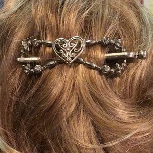 NWOT Silver Heart Barrette